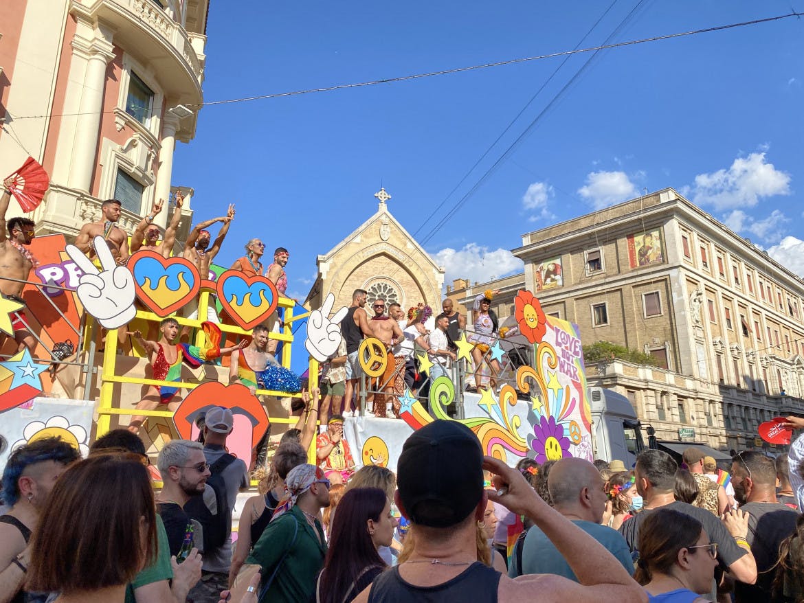 Pride returns to Rome with a burst of joy and sound