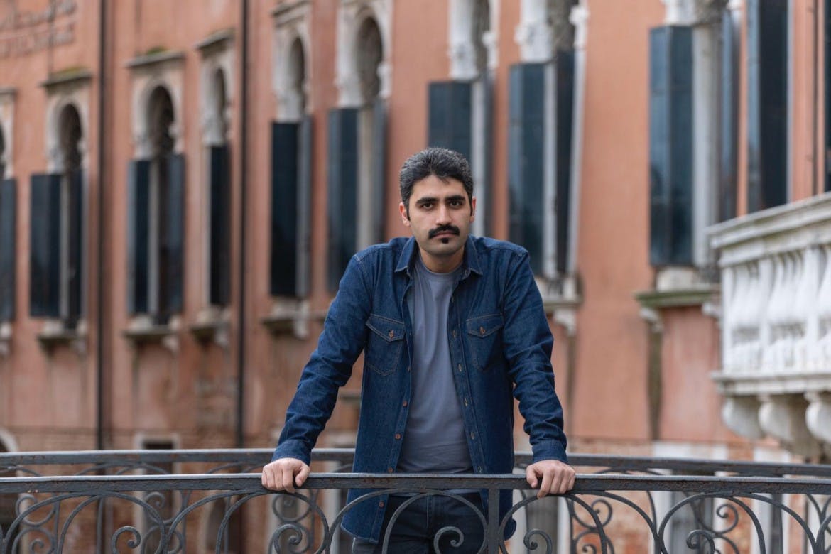 Iranian novelist Mostafa Ensafi says Iran won’t ‘endure another war’