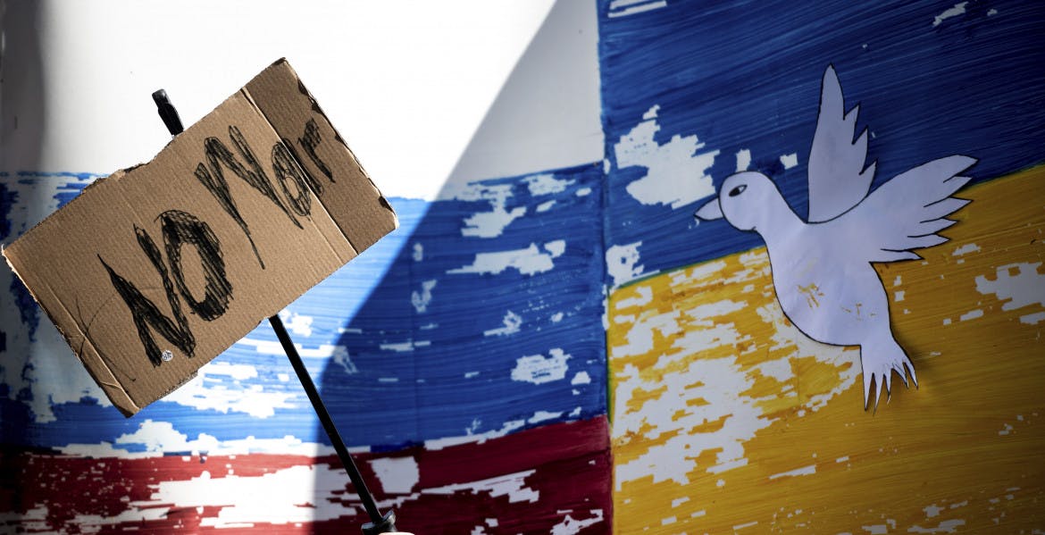 The peaceful resistance of Russian and Ukrainian objectors