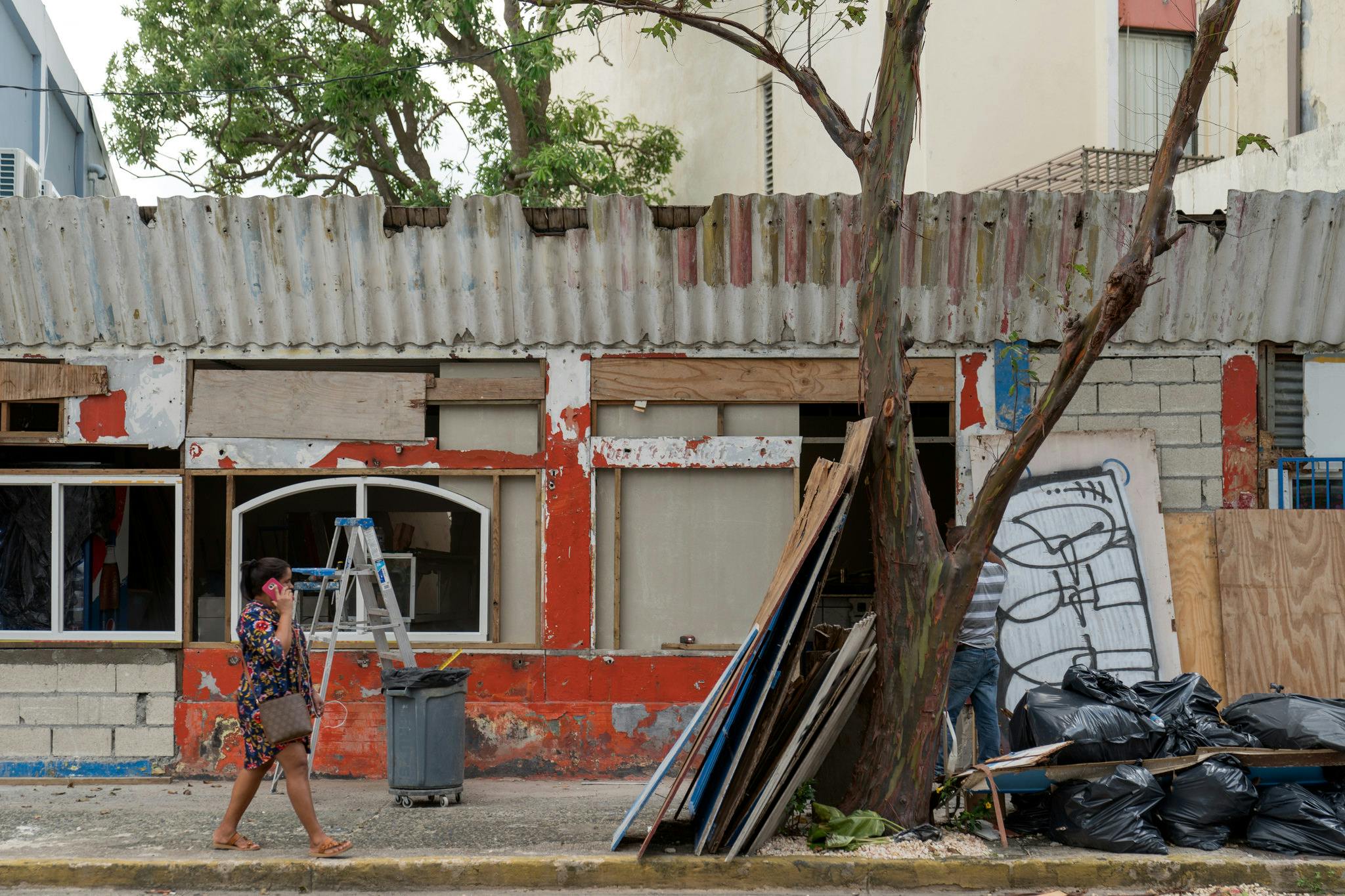 Rising crime and shrinking police force stunt Puerto Rico’s recovery