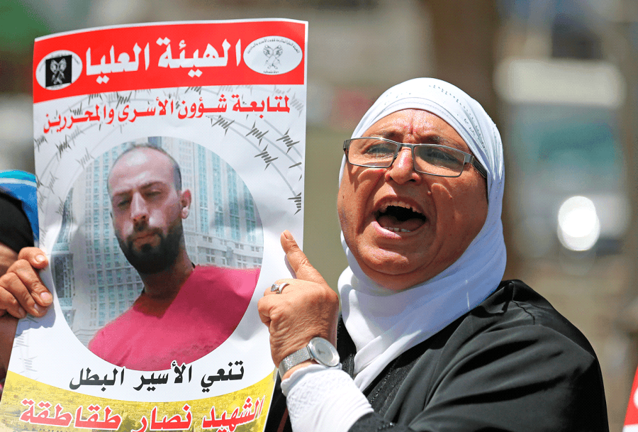 Palestinian prisoner dies in isolation after 15 days without charge