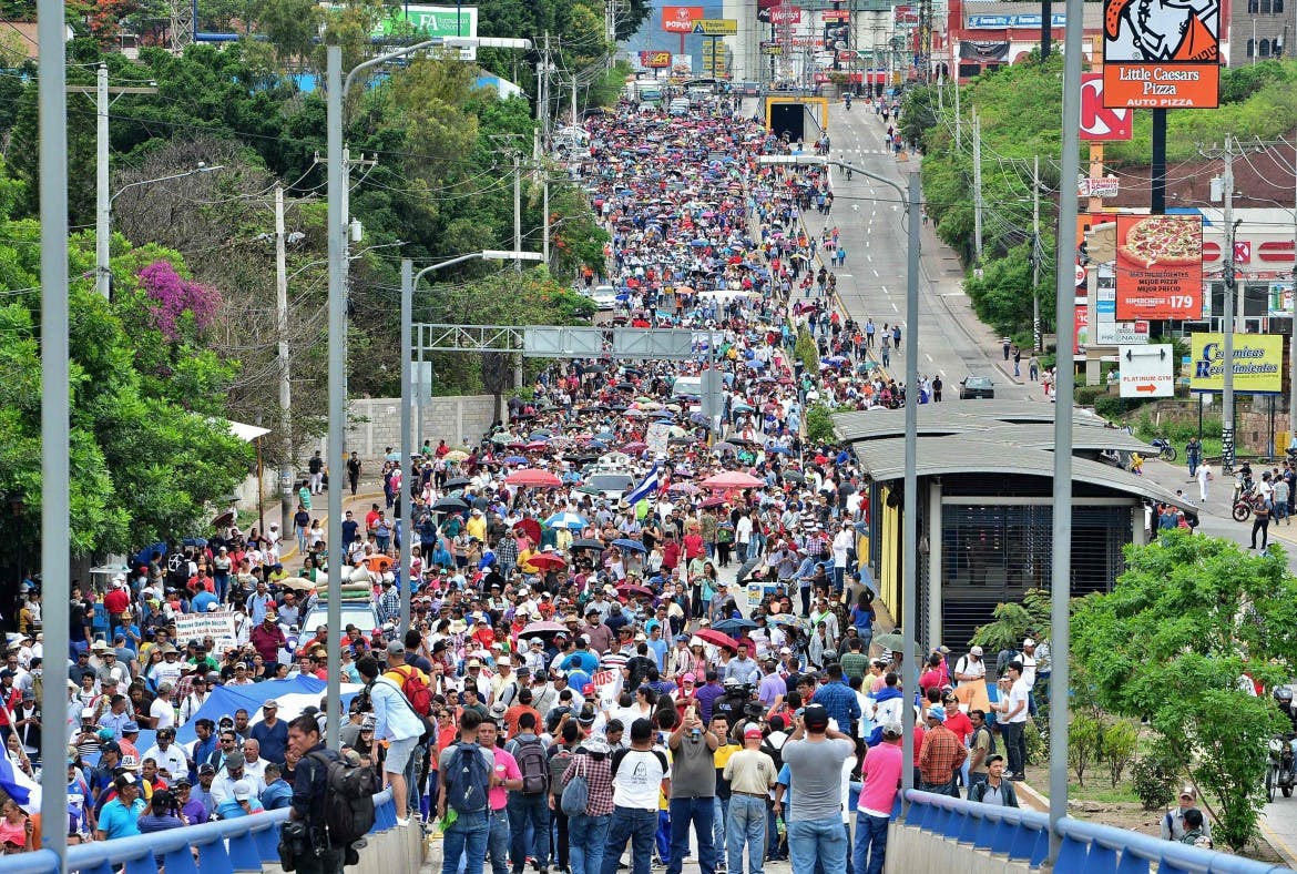 Hondurans revolt against Hernández – and Trump