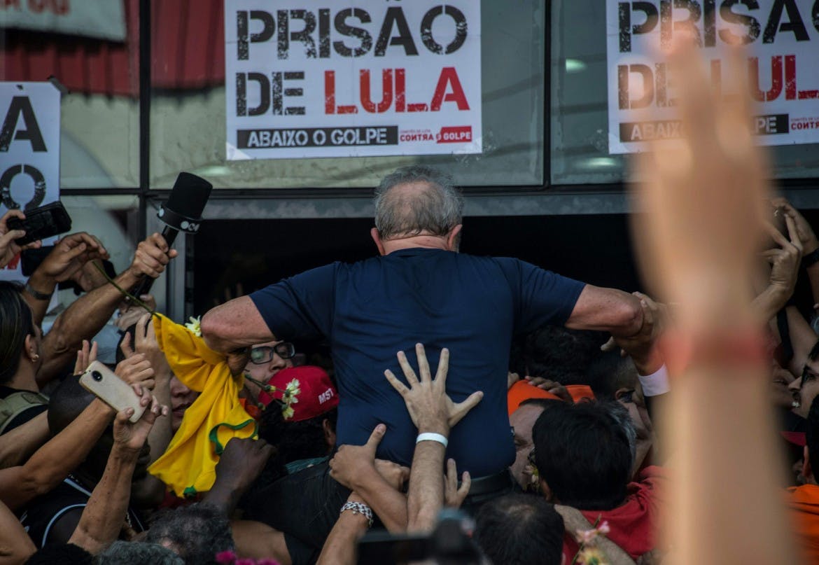 Lula is more dangerous to the right in prison than in the square