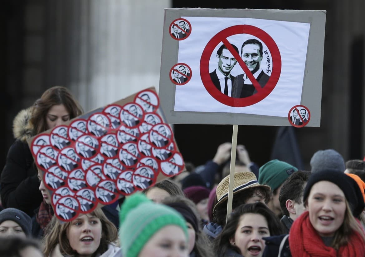 Austrians march against a government bent on division