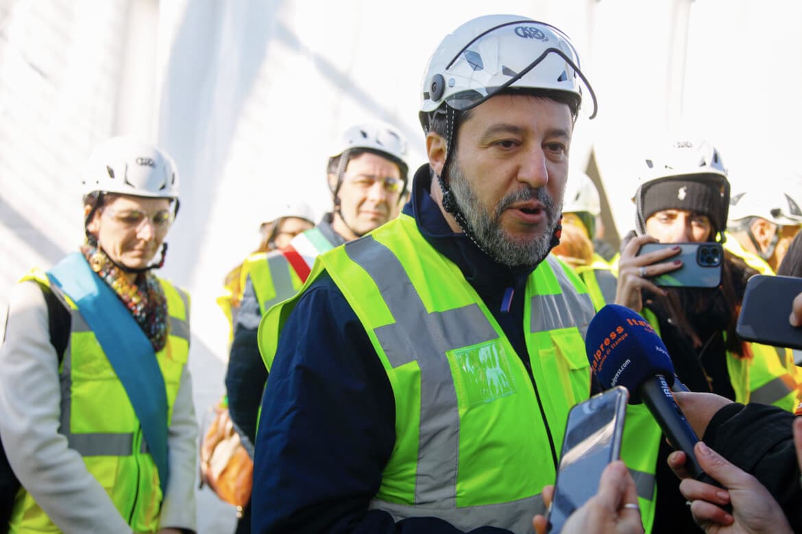 Salvini admits there’s no money for the Housing Plan