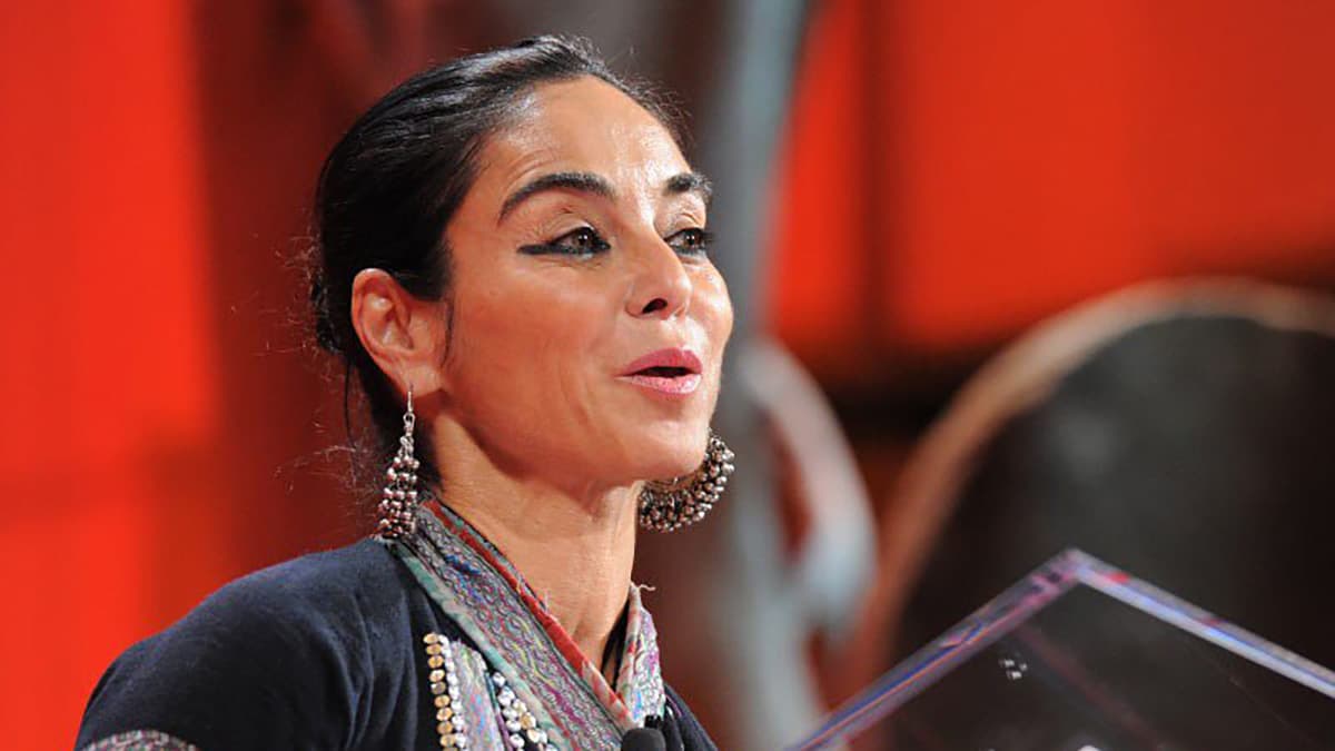 Shirin Neshat, between cultures and sexes