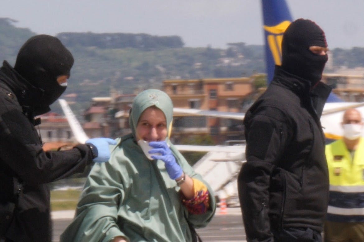After 535 days a hostage, Silvia Romano faces the brutality of the right
