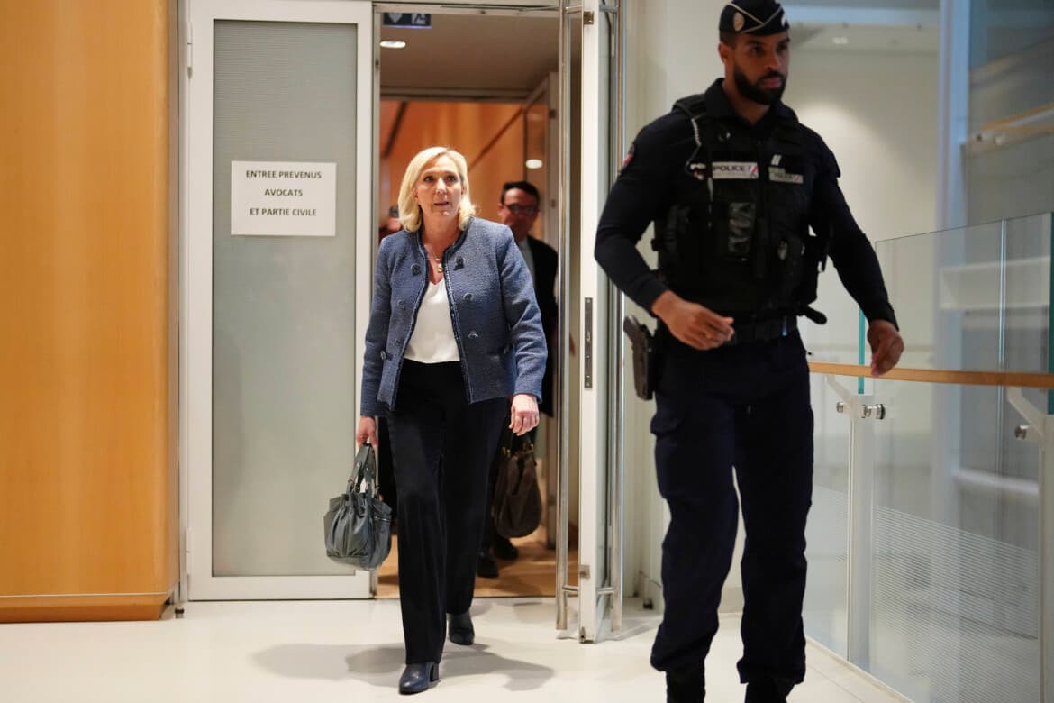 Le Pen fallout: Some celebrate, others prefer to defeat the right at the ballot box