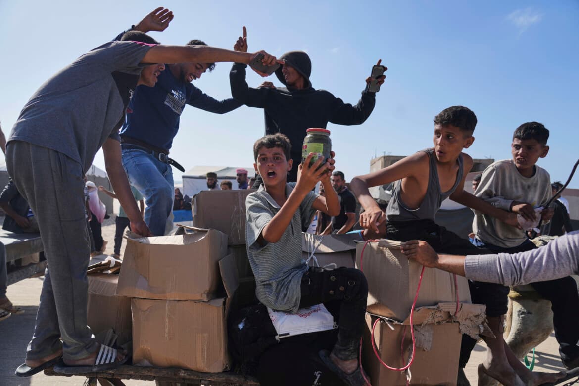 Olga Cherevko: Israel is giving Palestinians the choice to starve or risk being killed