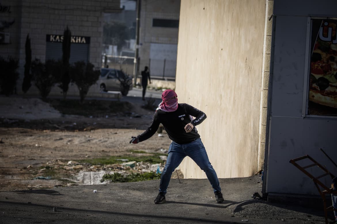 Jamal Juma: Palestinians have two options, surrender or defend ourselves