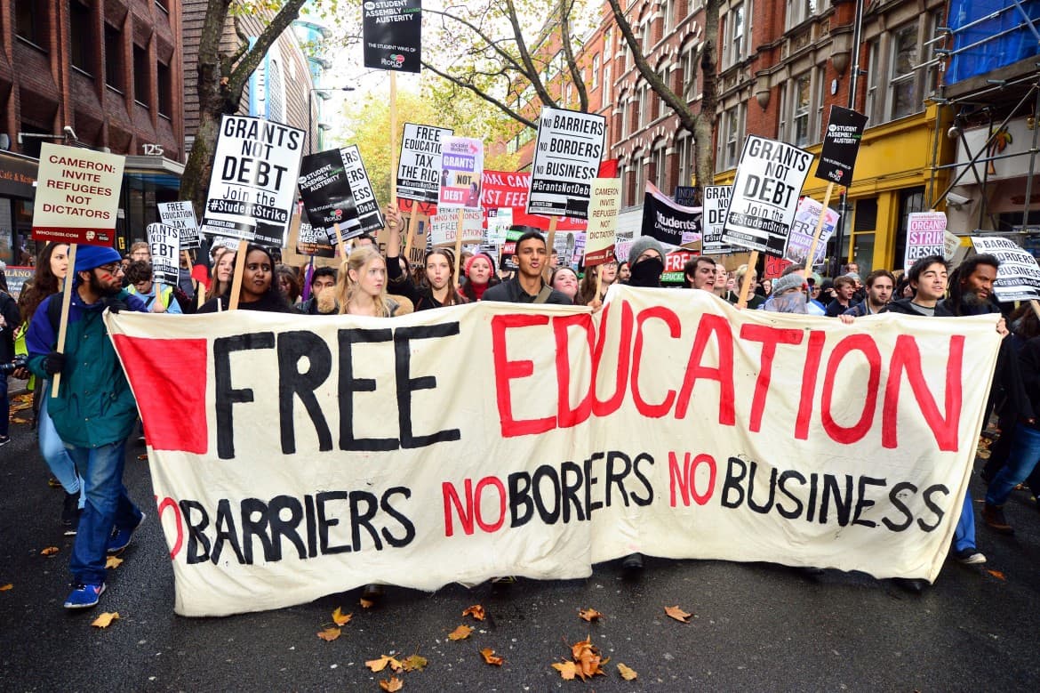 Students march on London