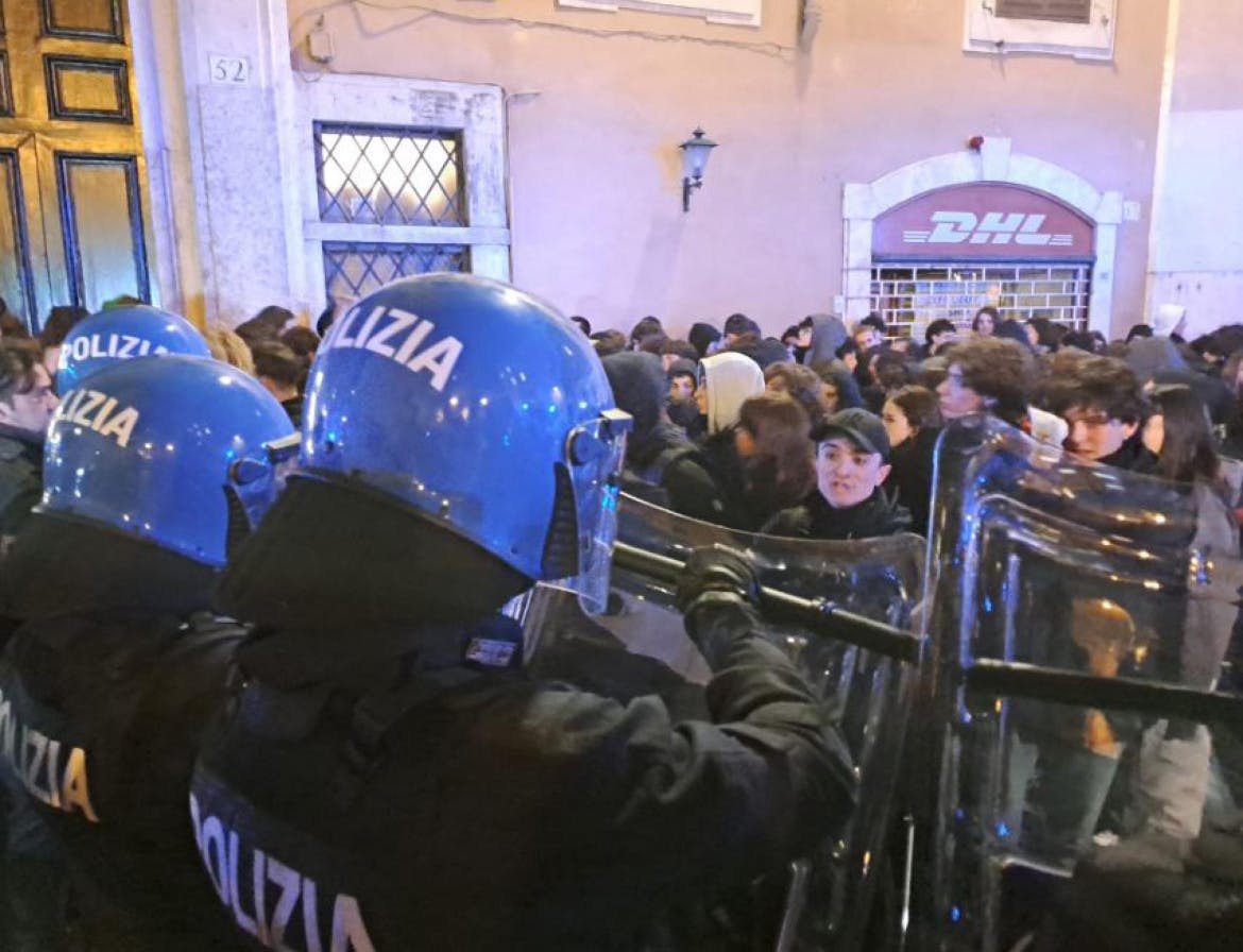 From decrees to batons, Italian institutions are repressing dissent
