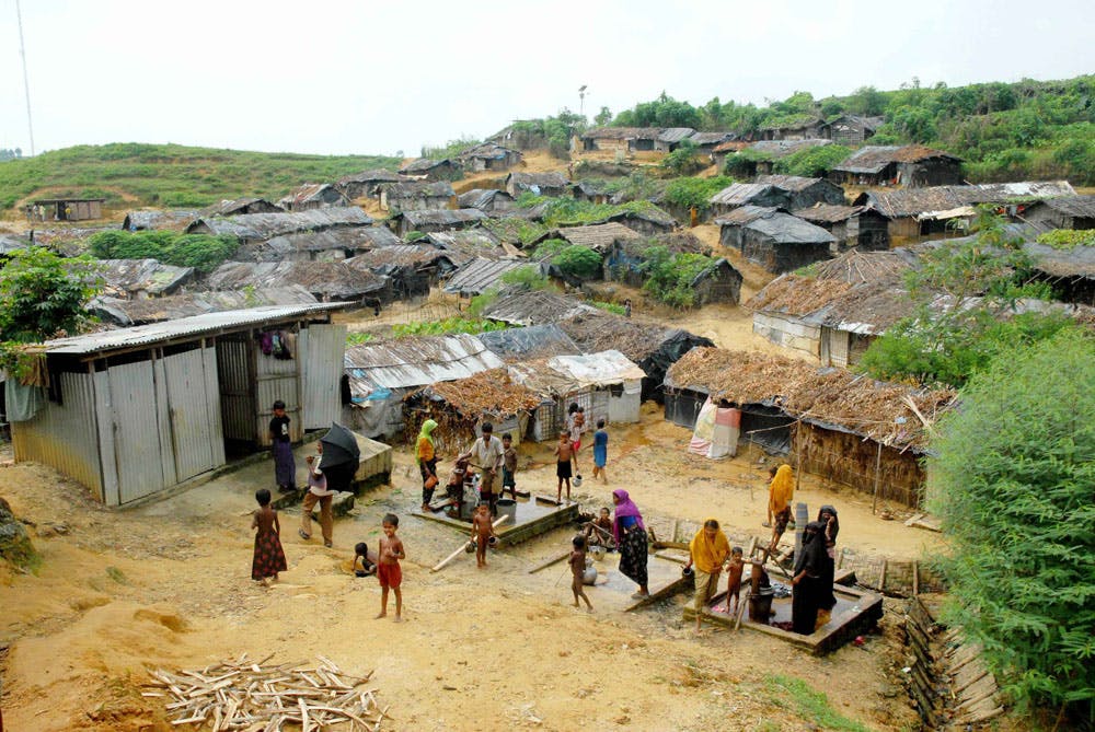 U.N. suspends aid to the 250,000 displaced rohingya