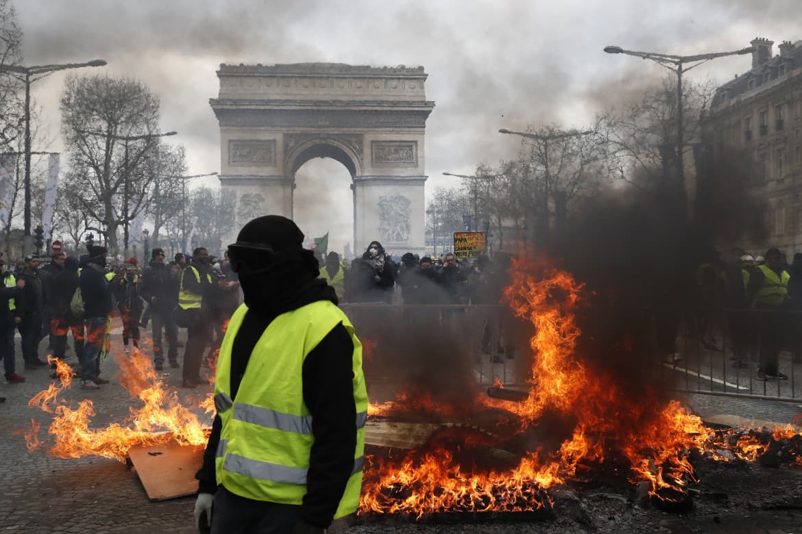 A weekend of peaceful and not-so-peaceful protest in France