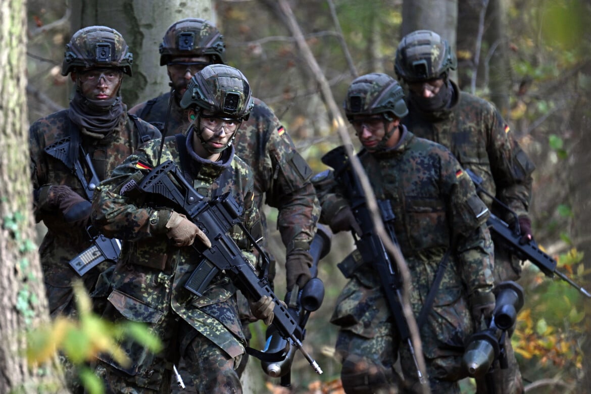 German students strike against the military draft
