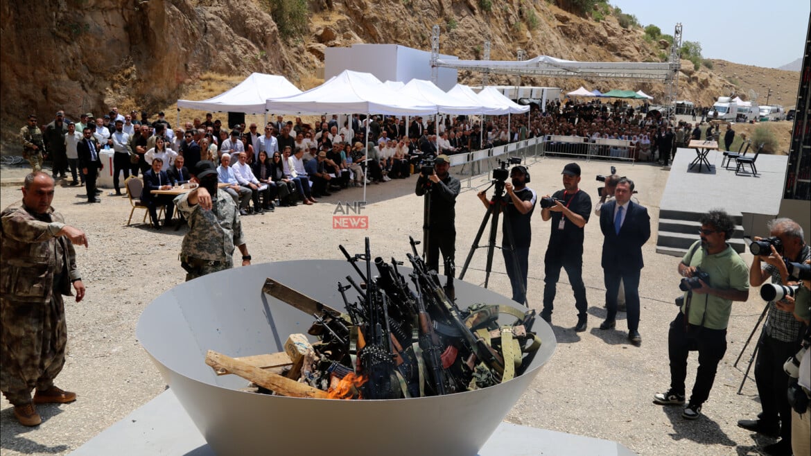 Kurdish society stuck between caution and hope