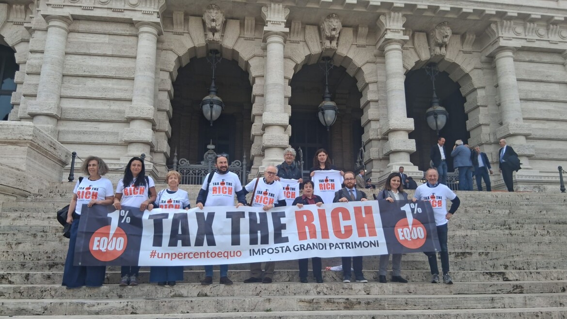 Taxing the rich to care for Italians: Signatures start for 1% tax on the 1%