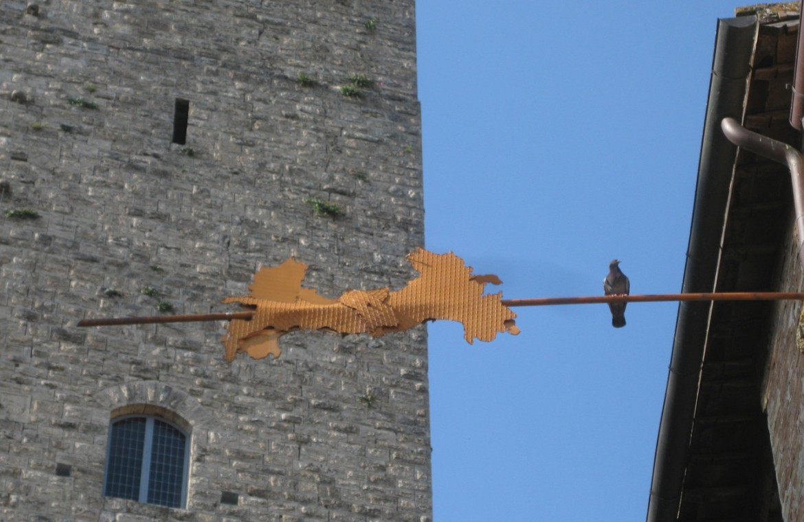 A surreal crisis in a sinking country