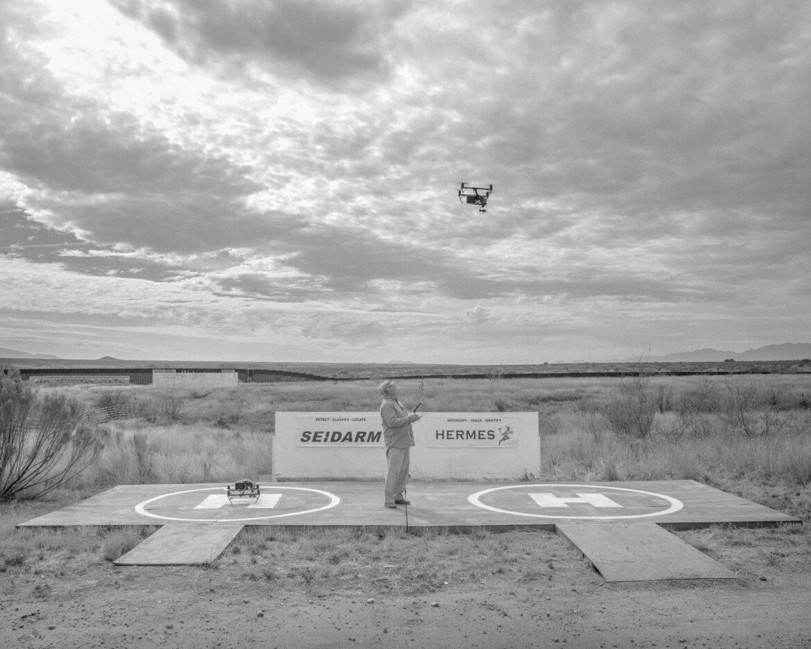 At the border the king is naked