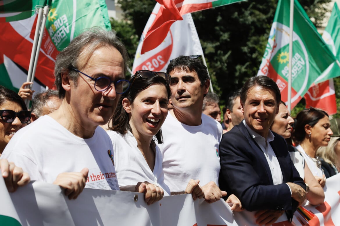 The costly delay building an Italian center-left coalition