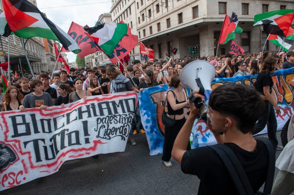 Block everything: 300,000 in the capital for Gaza