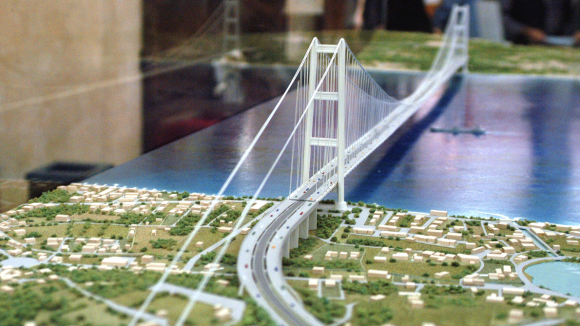 Meloni charges ahead with Messina Strait bridge, turning clocks back a decade