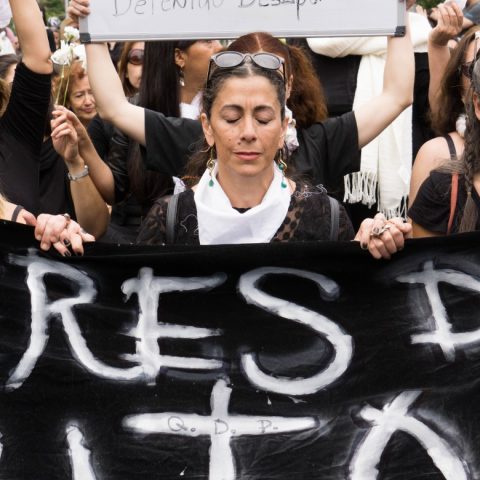 image of mujeres de luto protesters